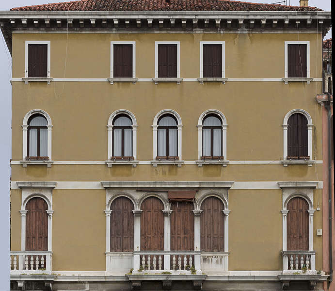 BuildingsVenice0021 - Free Background Texture - facade windows window