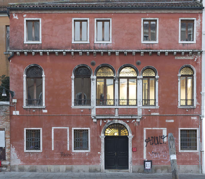 BuildingsVenice0100 - Free Background Texture - italy venice facade